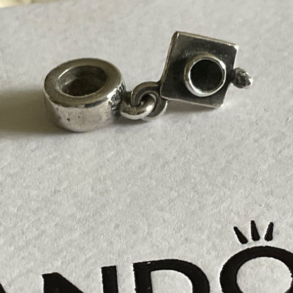 Pandora Graduation hat - Picture 2 of 3